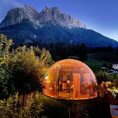 Bayern Resort Hotel - Adults Only - Mit Zugspitzblick - Eibsee-Naehe - Wellnessbereich - Naturpool Im Sommer Грайнау Экстерьер фото