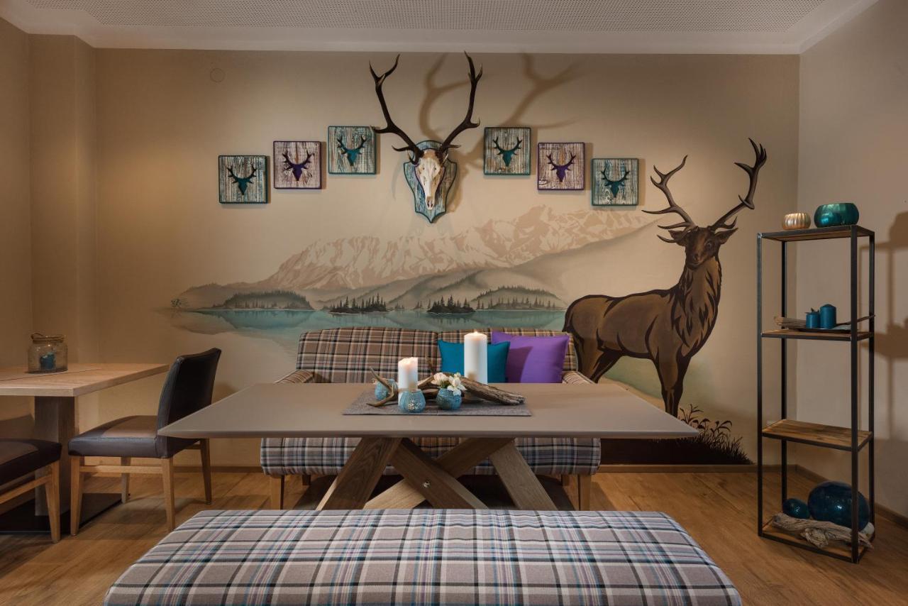 Bayern Resort Hotel - Adults Only - Mit Zugspitzblick - Eibsee-Naehe - Wellnessbereich - Naturpool Im Sommer Грайнау Экстерьер фото