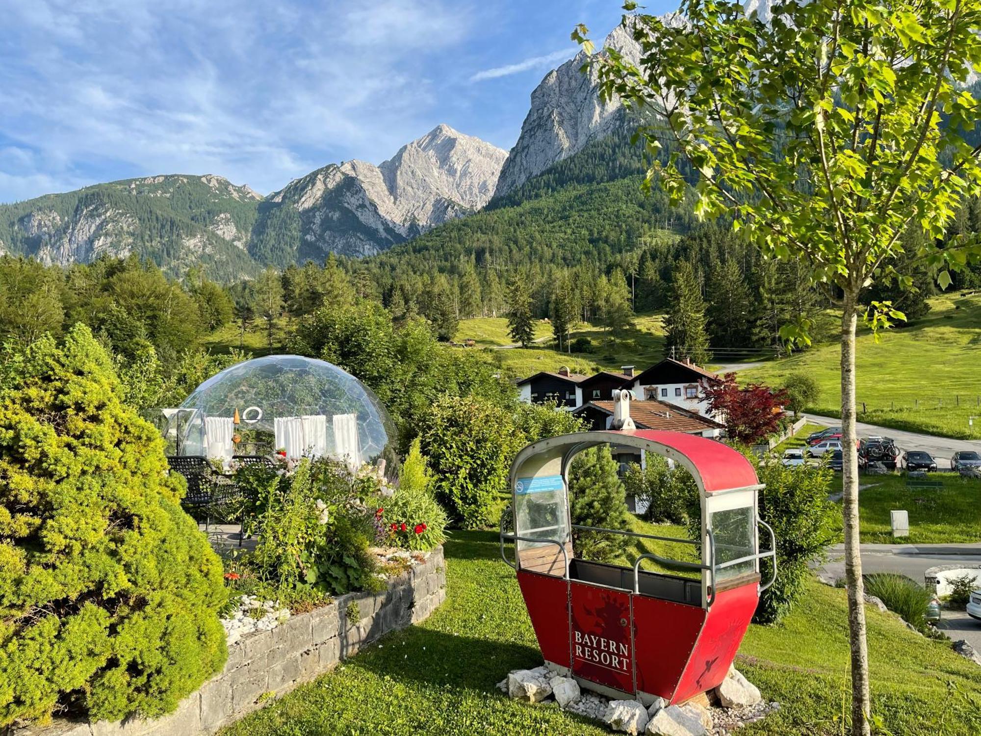 Bayern Resort Hotel - Adults Only - Mit Zugspitzblick - Eibsee-Naehe - Wellnessbereich - Naturpool Im Sommer Грайнау Экстерьер фото