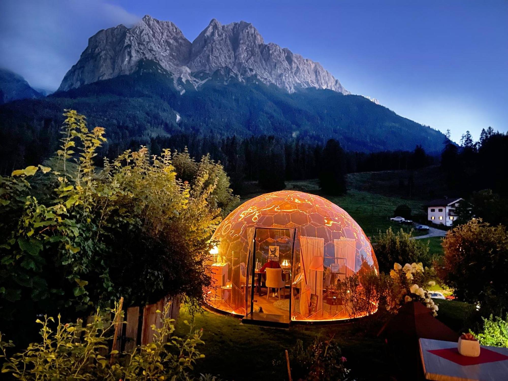 Bayern Resort Hotel - Adults Only - Mit Zugspitzblick - Eibsee-Naehe - Wellnessbereich - Naturpool Im Sommer Грайнау Экстерьер фото