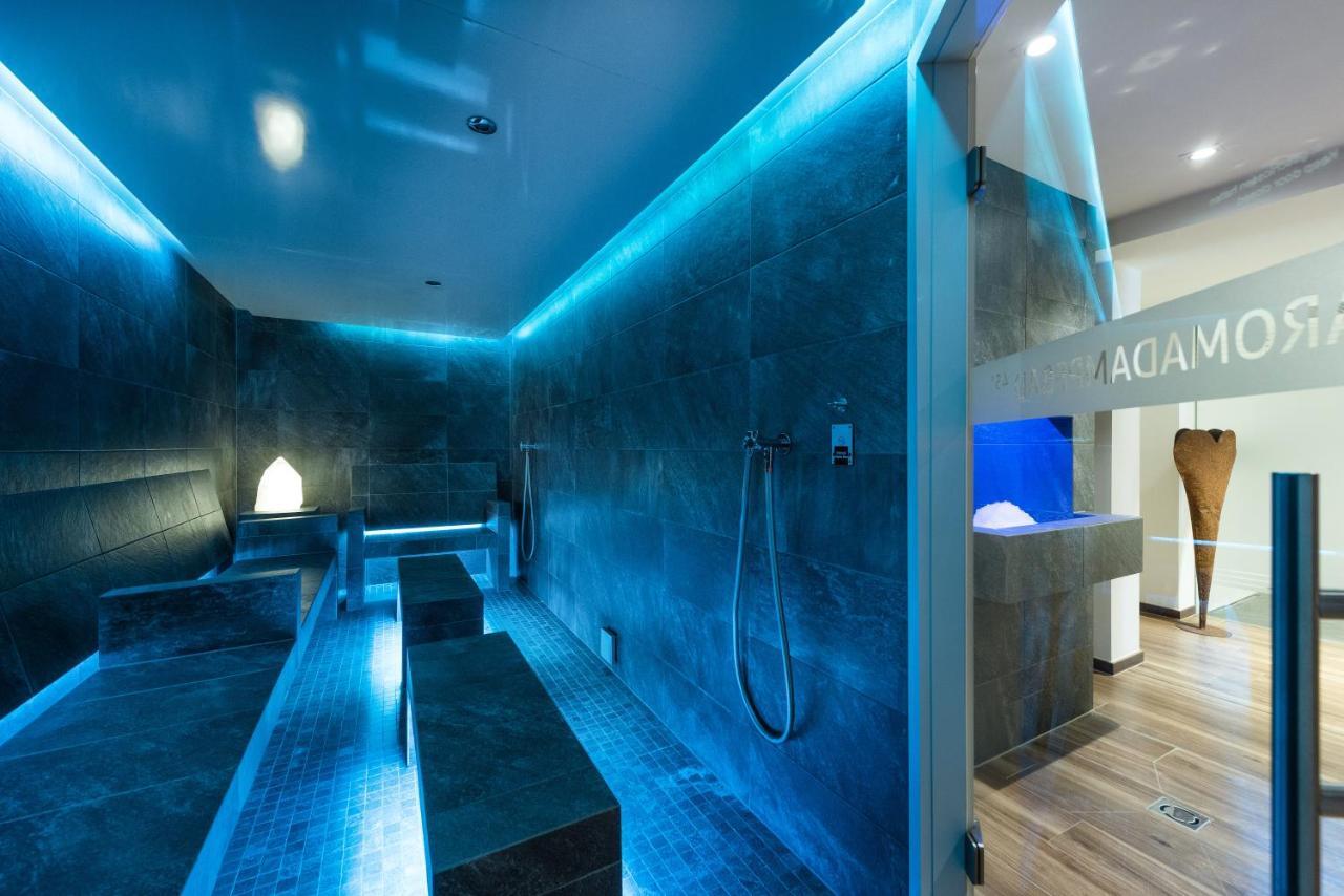 Bayern Resort Hotel - Adults Only - Mit Zugspitzblick - Eibsee-Naehe - Wellnessbereich - Naturpool Im Sommer Грайнау Экстерьер фото