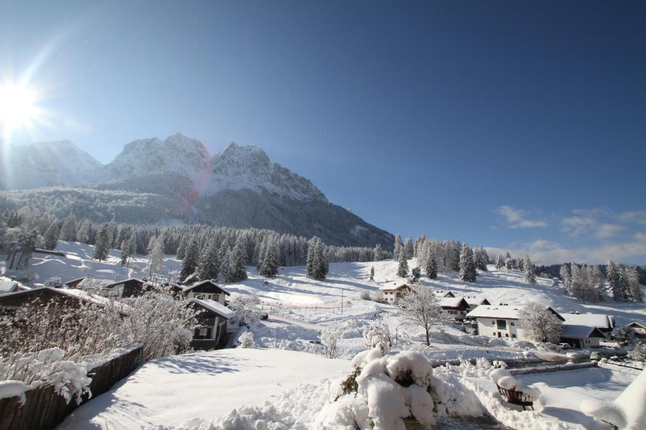 Bayern Resort Hotel - Adults Only - Mit Zugspitzblick - Eibsee-Naehe - Wellnessbereich - Naturpool Im Sommer Грайнау Экстерьер фото