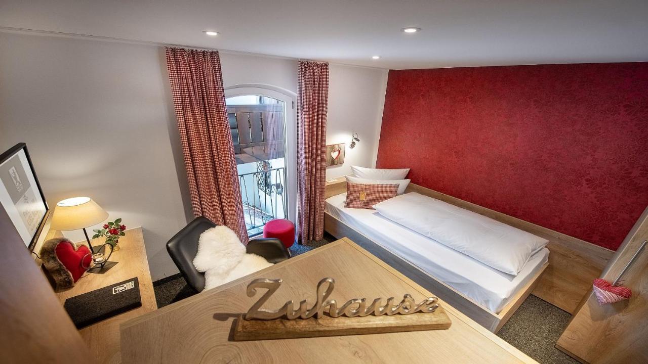 Bayern Resort Hotel - Adults Only - Mit Zugspitzblick - Eibsee-Naehe - Wellnessbereich - Naturpool Im Sommer Грайнау Экстерьер фото