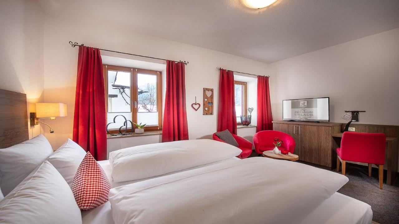 Bayern Resort Hotel - Adults Only - Mit Zugspitzblick - Eibsee-Naehe - Wellnessbereich - Naturpool Im Sommer Грайнау Экстерьер фото