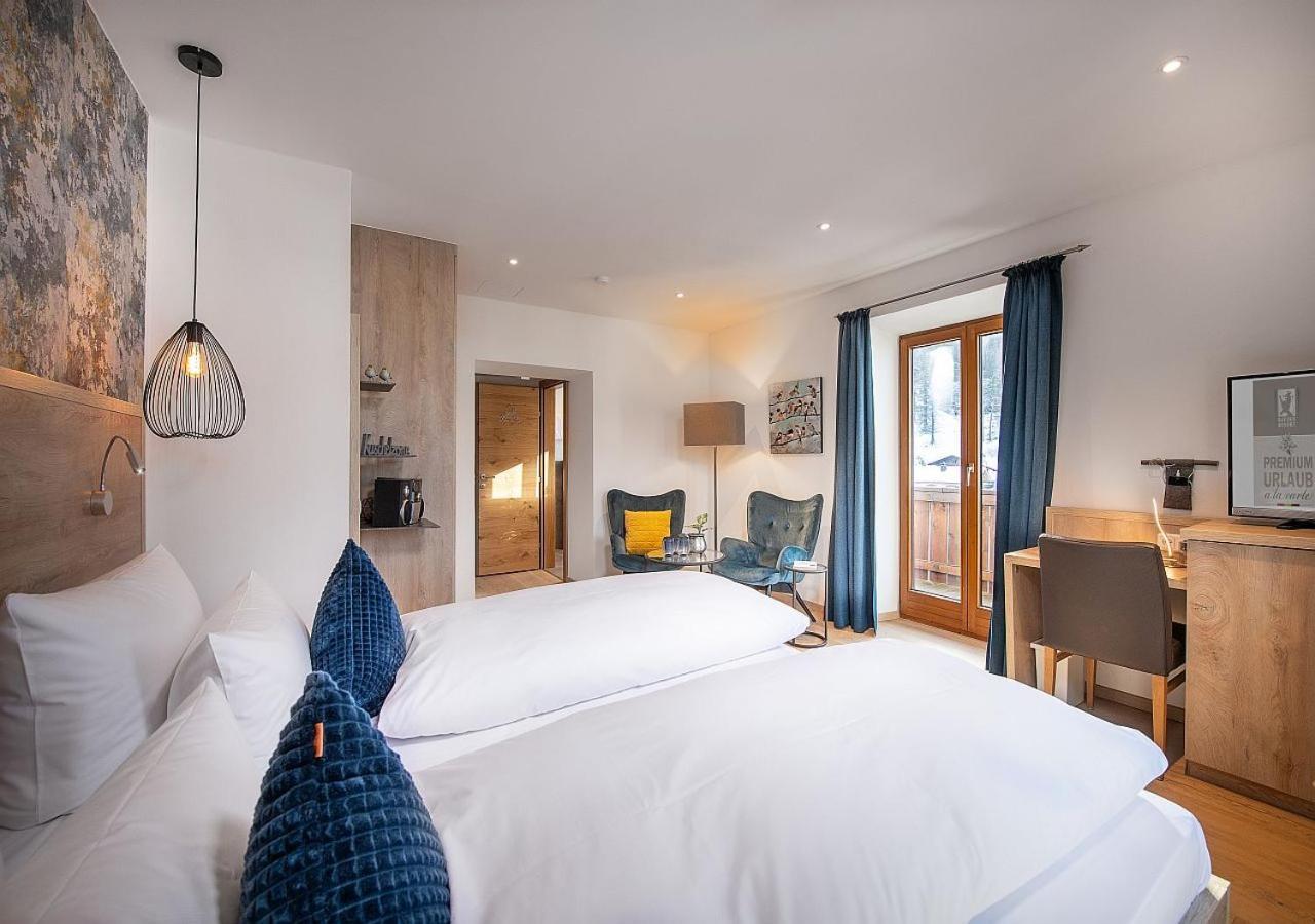 Bayern Resort Hotel - Adults Only - Mit Zugspitzblick - Eibsee-Naehe - Wellnessbereich - Naturpool Im Sommer Грайнау Экстерьер фото